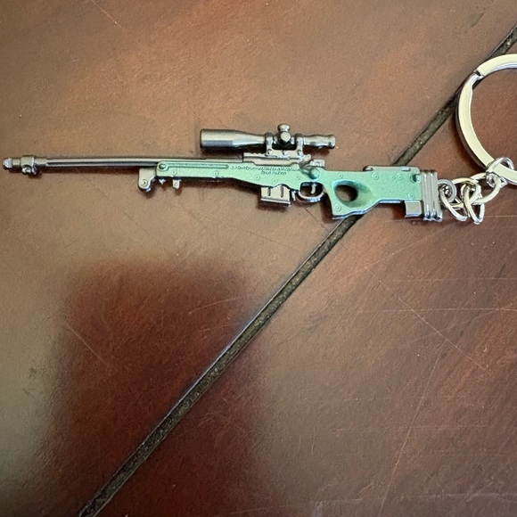 Miniature Rifle Keychain - Picture 2 of 4